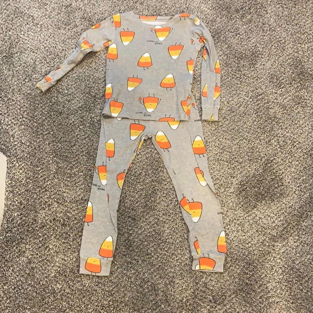 Carter’s Halloween pajamas